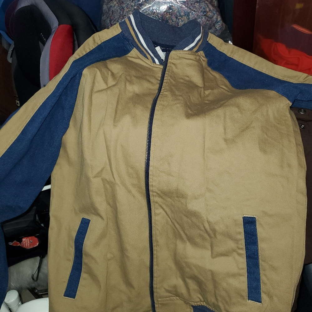 Jacket - Picture 2 of 3